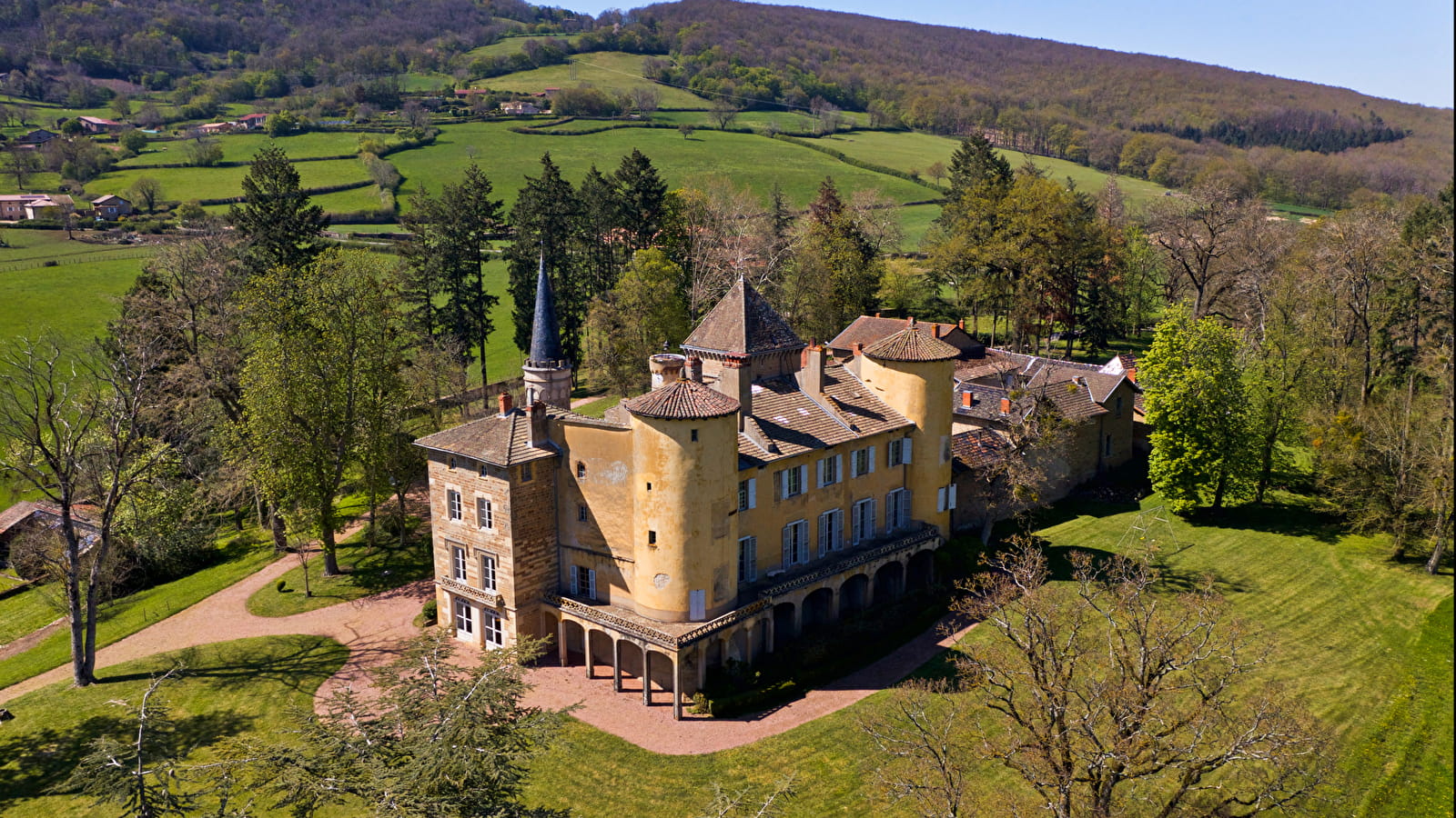 The Southern Burgundy Chateaux Trail